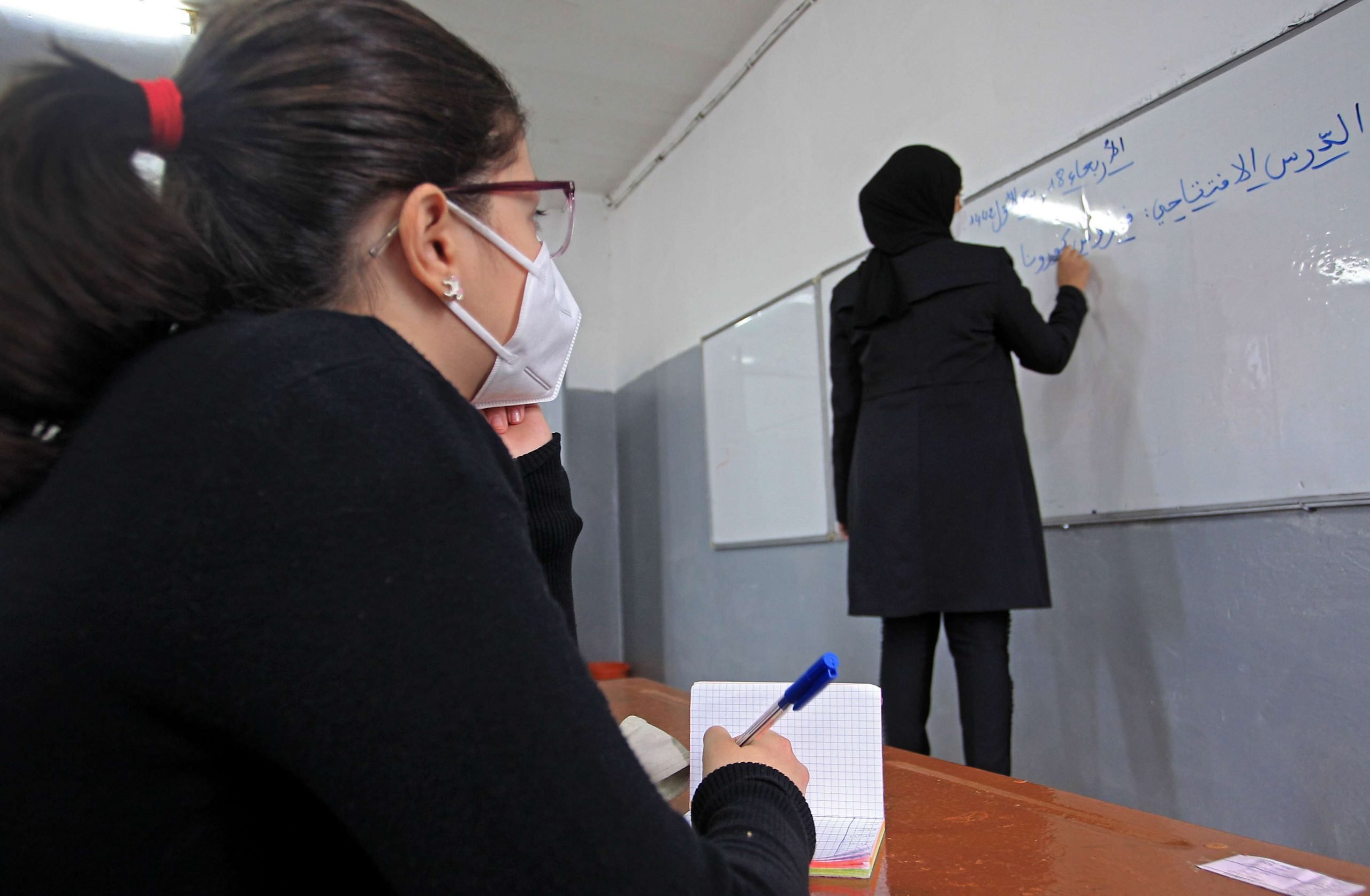 الدروس الخصوصية.. صناعة مصرية أم ظاهرة عالمية؟