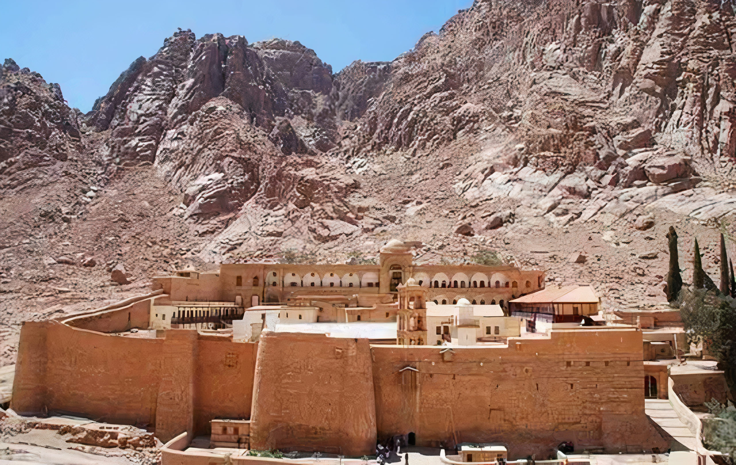 مواقع التراث العالمي والسياحة.. الإتجاهات والمعايير