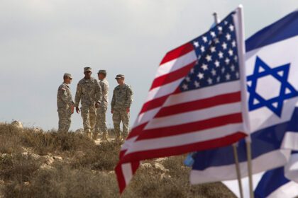 ما بين الفرصة والأزمة: سياسة إسرائيل إزاء الانسحاب الأمريكي من الشرق الأوسط